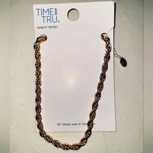 Thick Gold twisted chain necklace